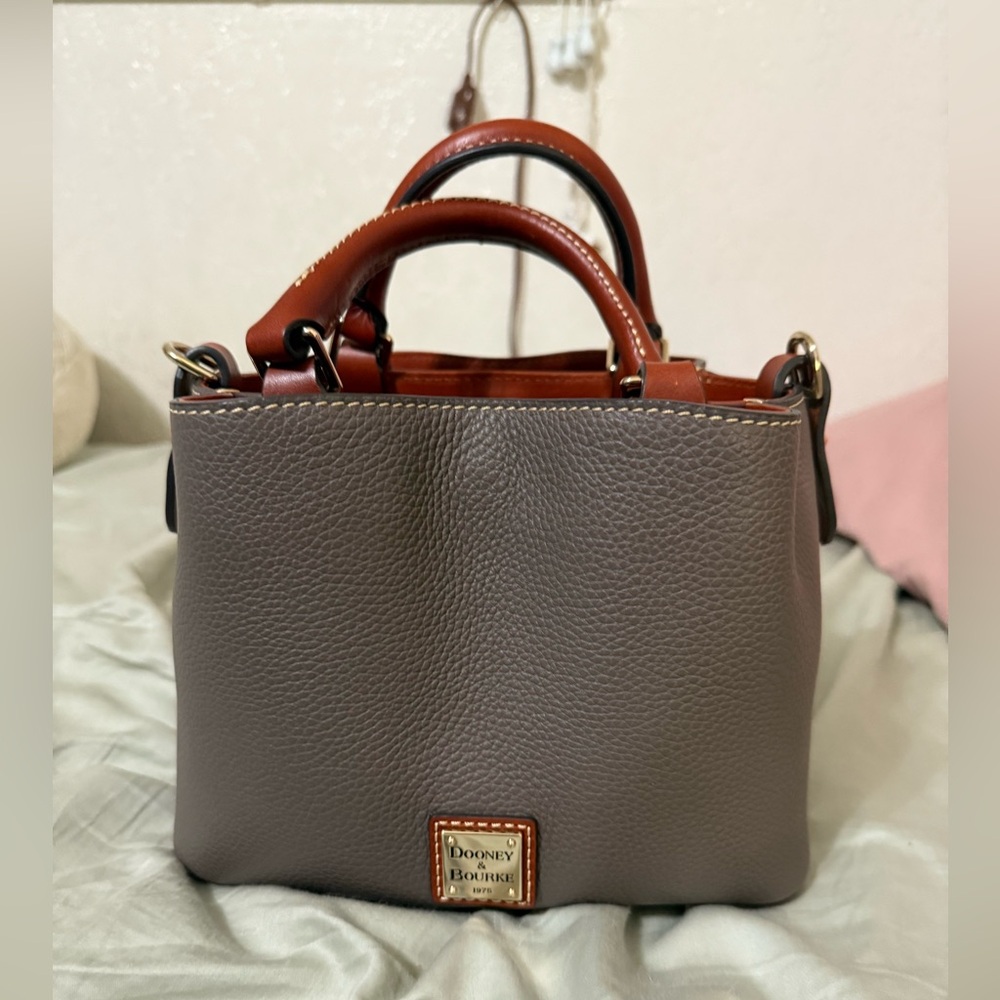 Pebble Grain Mini Barlow